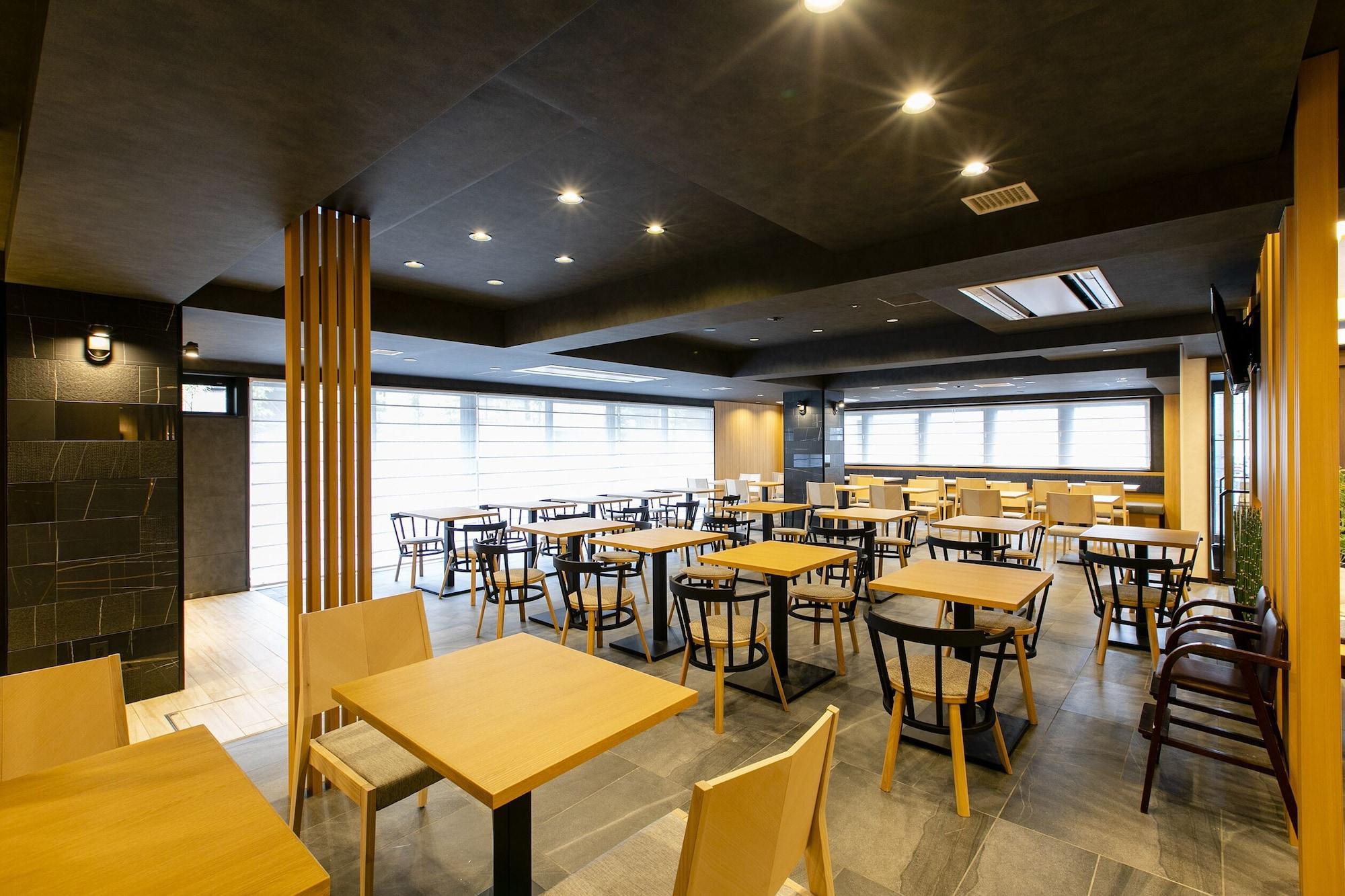 โรงแรมวิง อินเตอร์เนชั่นแนล พรีเมียม ซันโจะ โรงแรม เกียวโต